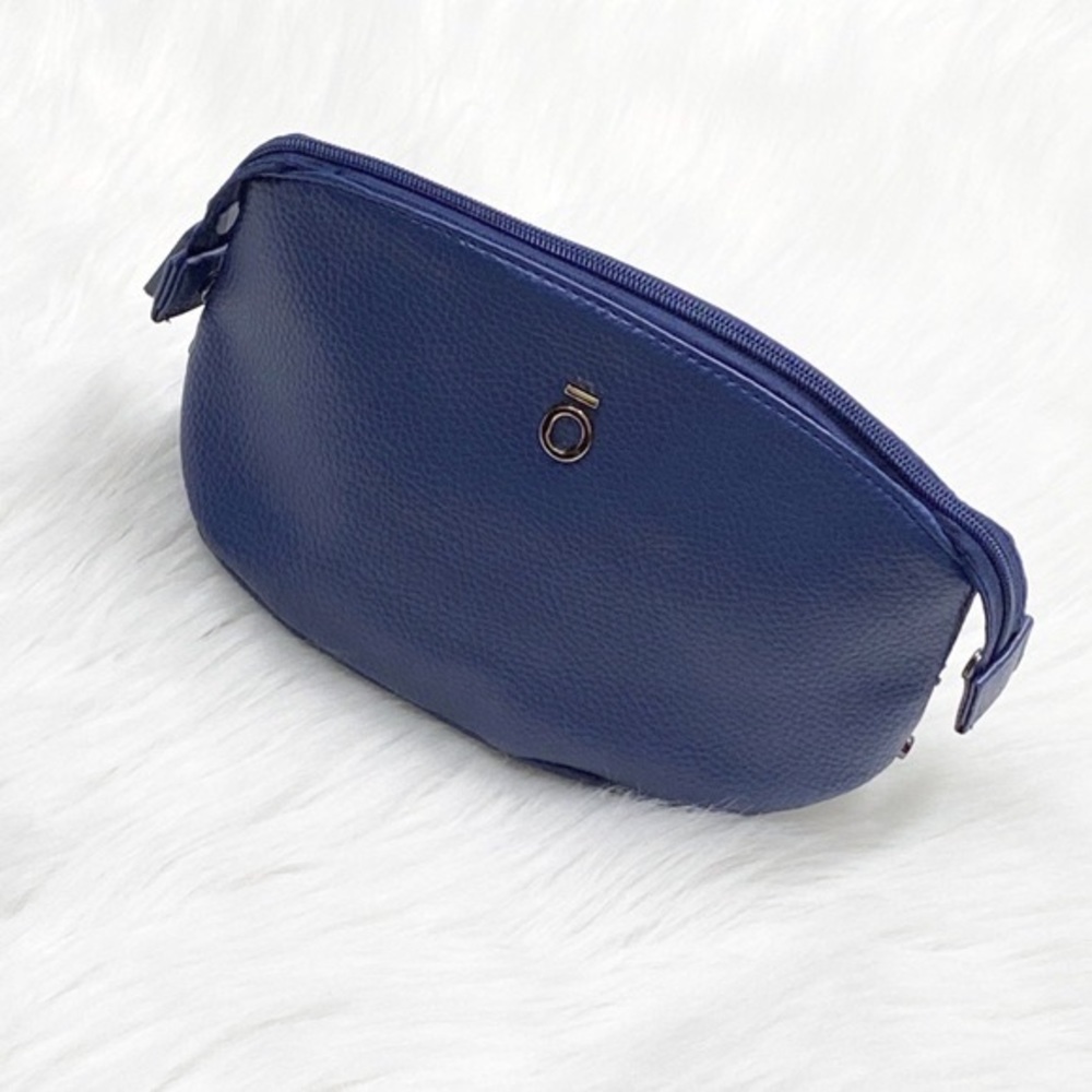 NWT (still logo sealed) doTERRA Faux Blue Leather and Gold Travel Bag
